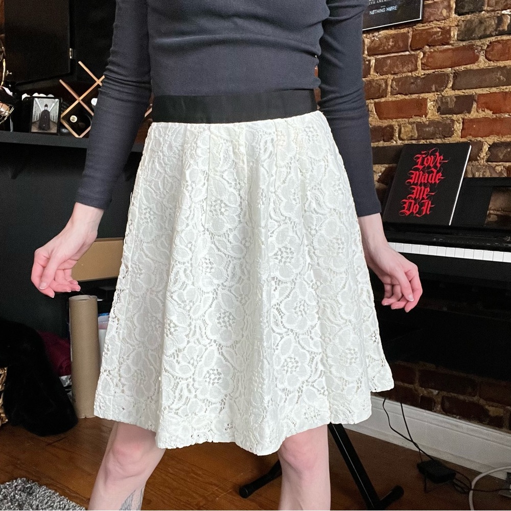 Ann Taylor Loft white lace skirt 00P
